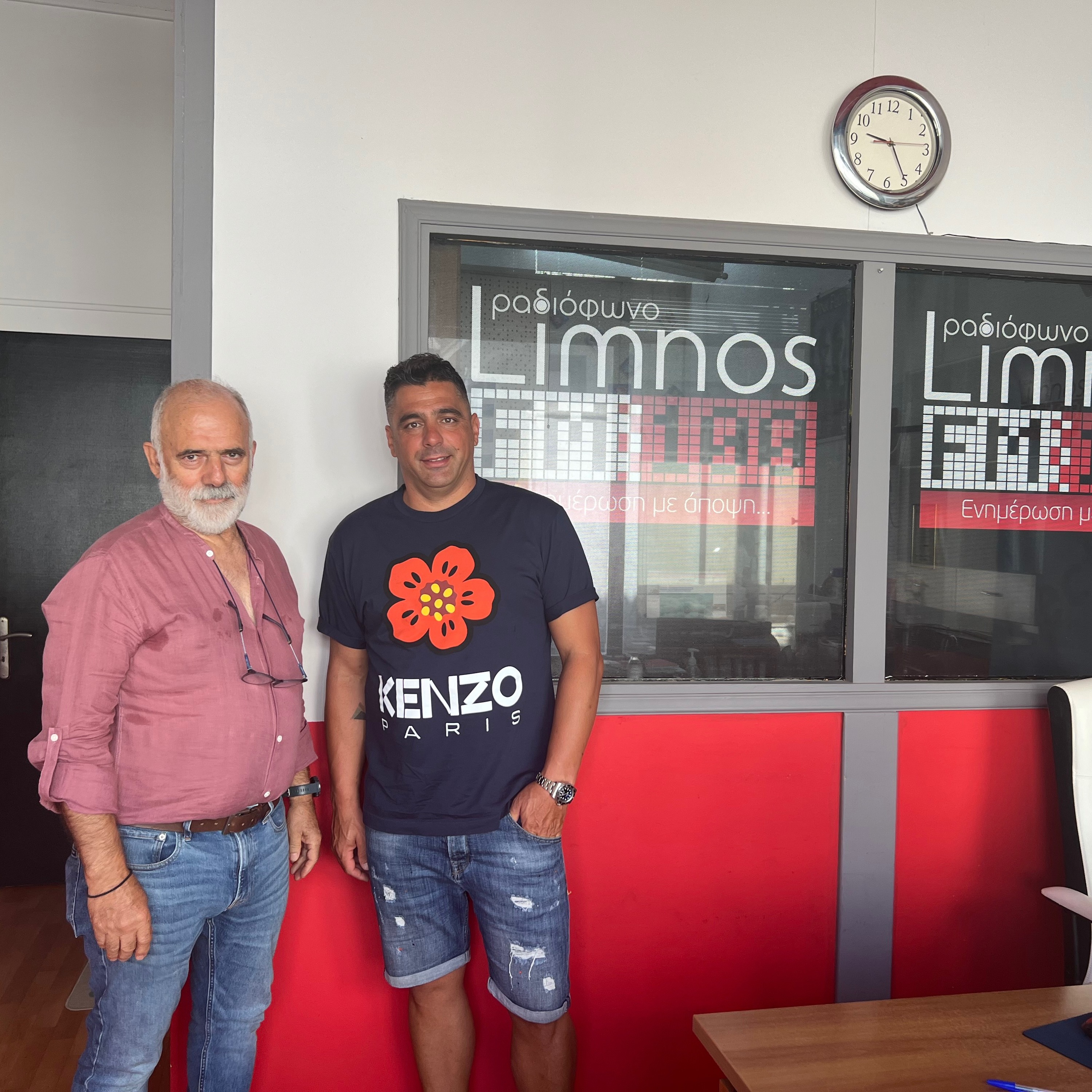 Πάνος Καλτσής και Σταύρος Φράττης μιλούν για τους «Νέους των Καμινίων» episode artwork