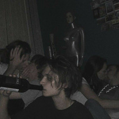 самый грустный парень на тусовке