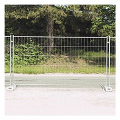 Metal fence percussion