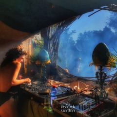 Anna Babèlva @ Peacock Garden ~ Birds nest