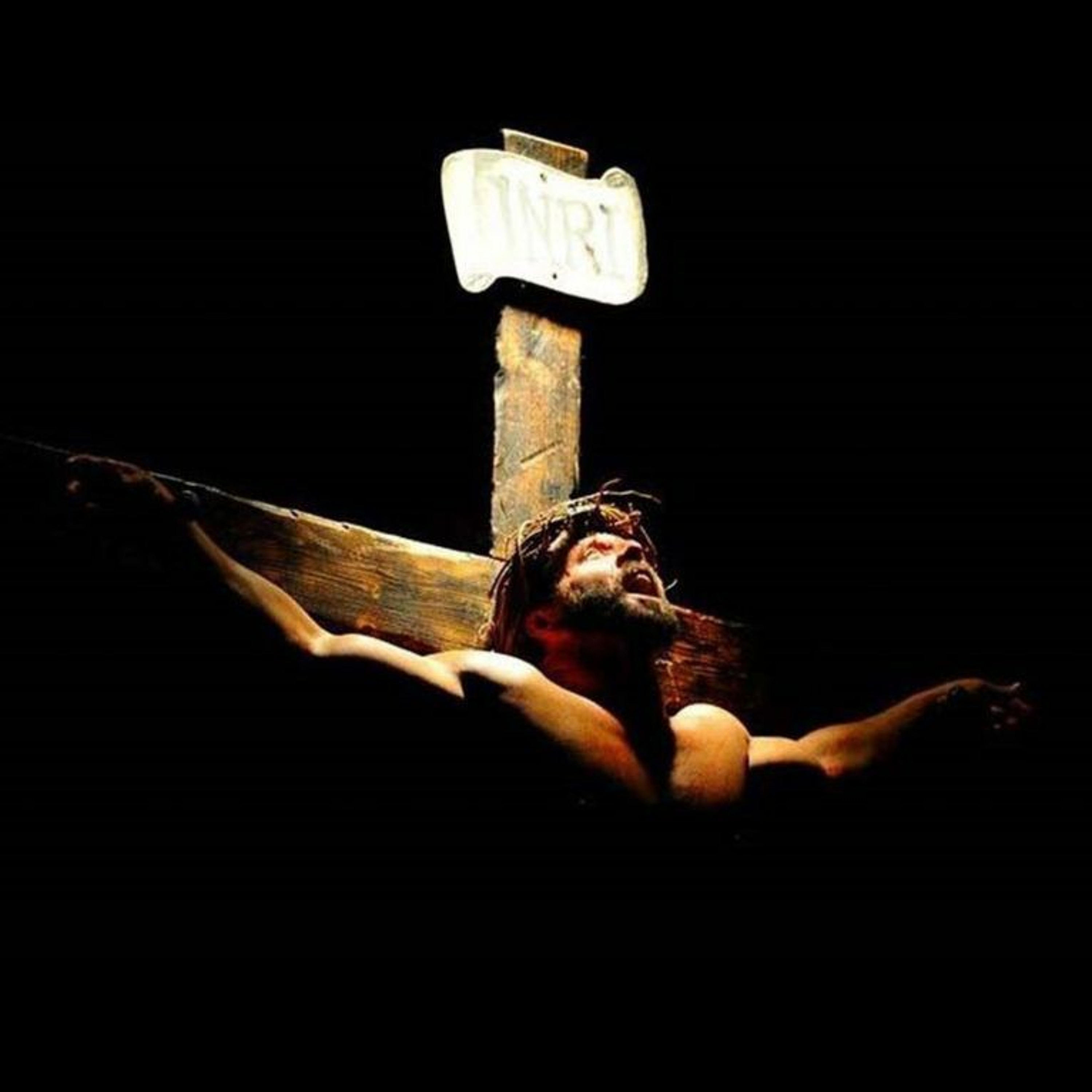 Иисус страдал. Распятие Иисуса Христа на кресте. Римские солдаты распинают Иисуса Христа. Распятие Иисуса Христа страсти Христовы. Иисус Христос на кресте Распятый.