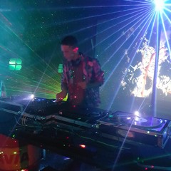 Lenny @ SimSalaBoom Wohnzimmer for New Year