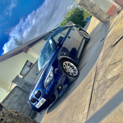 kissed a girl (DONK)