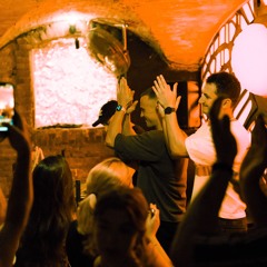 ꓘüK b2b iancho - Pocho Sessions - Mint Bar