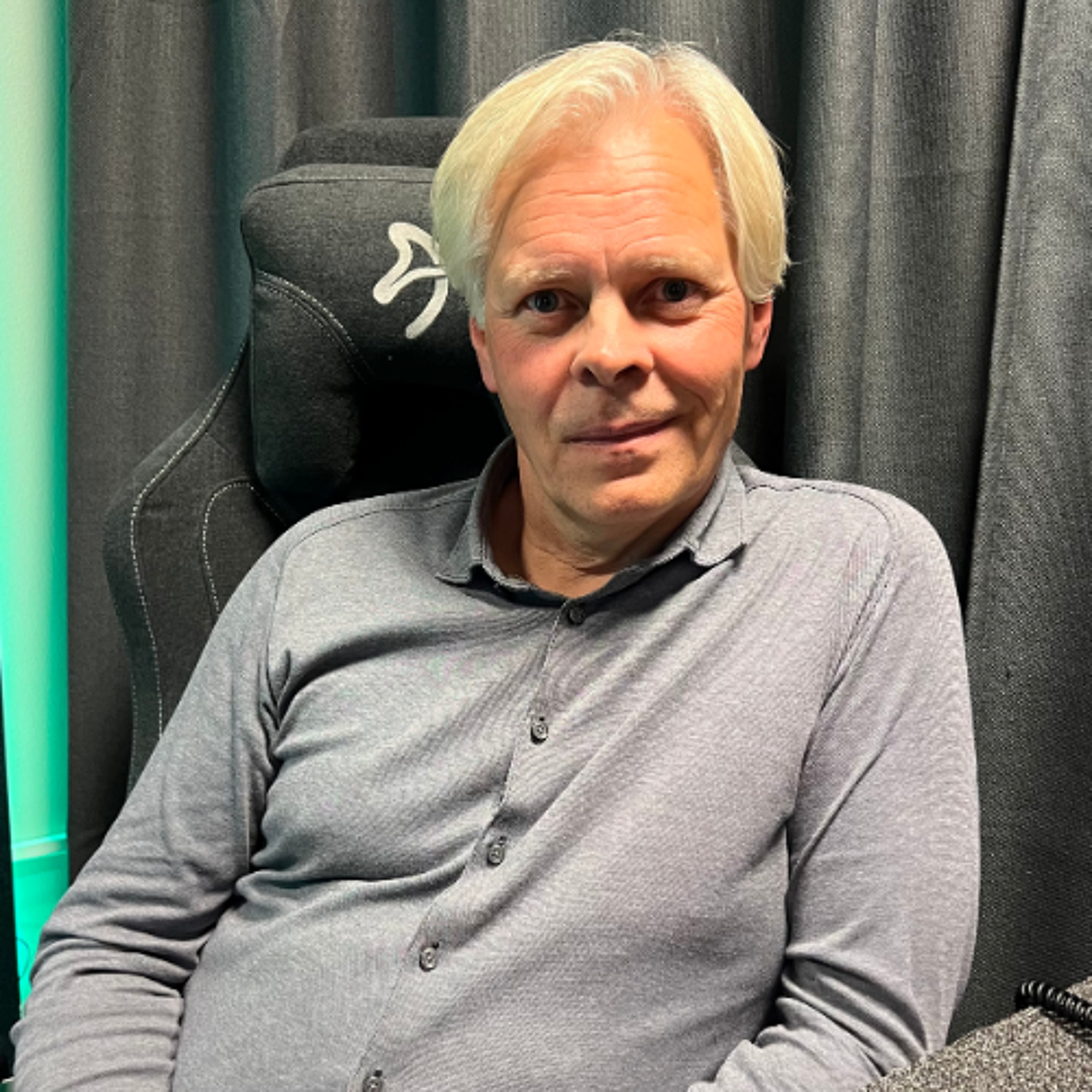 #127 –Flugfélagið Bláfugl gjaldþrota eftir margra ára dómsmál – átakamálin sum svipuð og í umræðunni núna um fall PLAY. Karl Ó. Karlsson lögmaður fer yfir ýmsa anga í Bláfuglsmálinu.