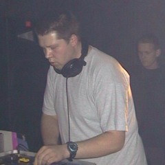 DJ Noise @ OXA Remember Party 2002 - Zürich Switzerland (22-11-2002)