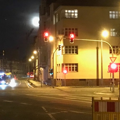 Frostig Klar - Akeli