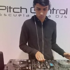 BOMBOYASH / @AlejandroRamirez