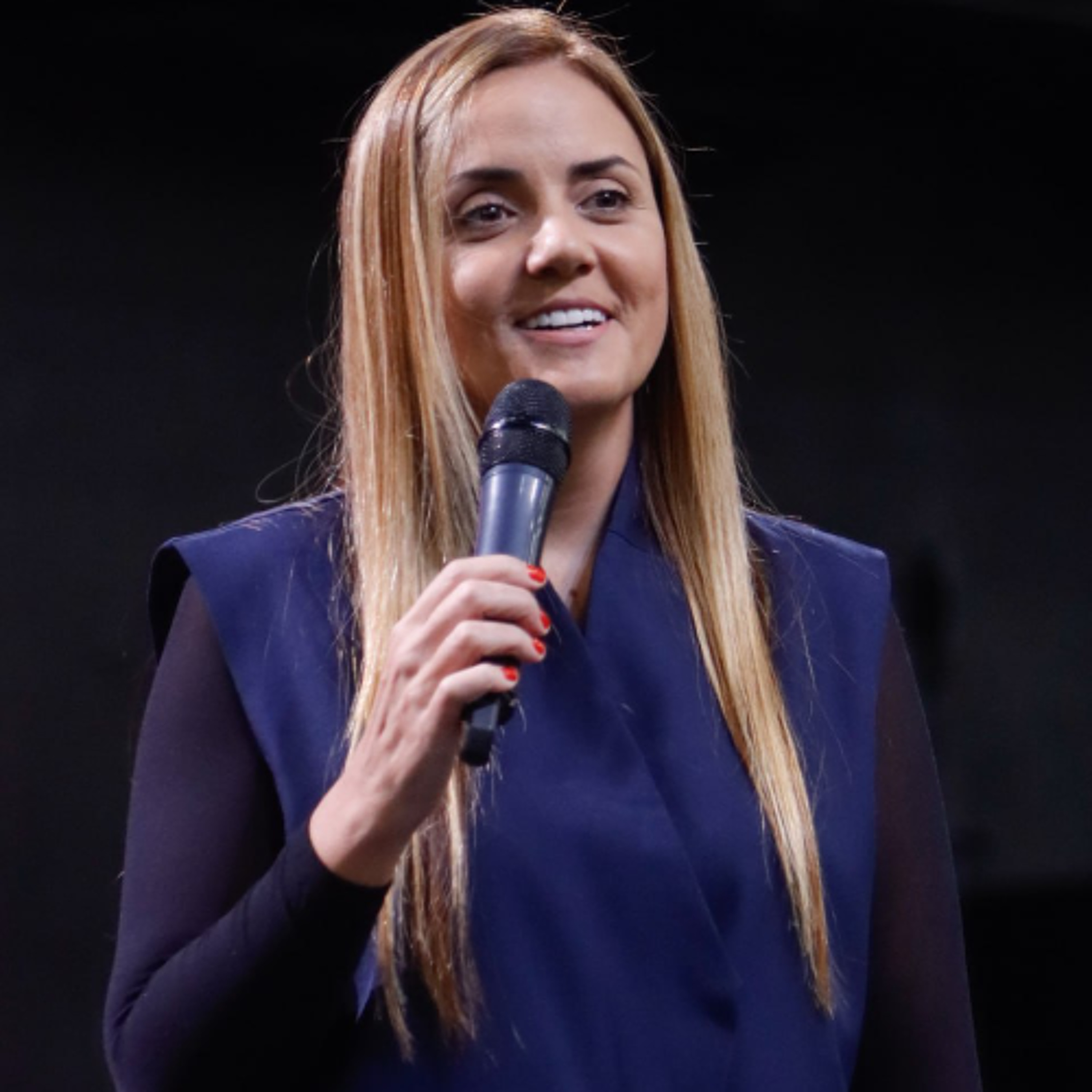 Intercessão proativa: como discernir o futuro em oração - Cinthya Miranda