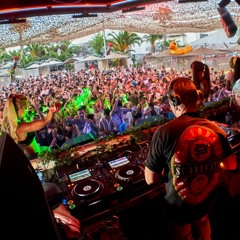 DA TERROR @ TARDEO MAKINEROS en MEGAPANIC WATERPARTY FABRIK 2022