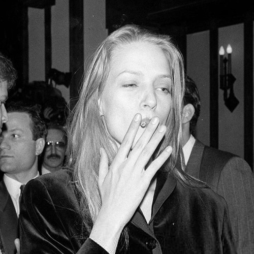 ‎⁨لا تروح خليك حدي غمرني