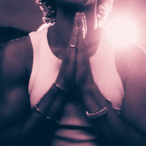 NOW'S A GOOD TIME TO BE (feat. Sarah Barrios)