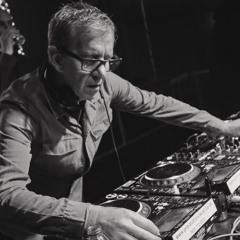 The Balearic Breaks Show 04 [with Micky Finn]
