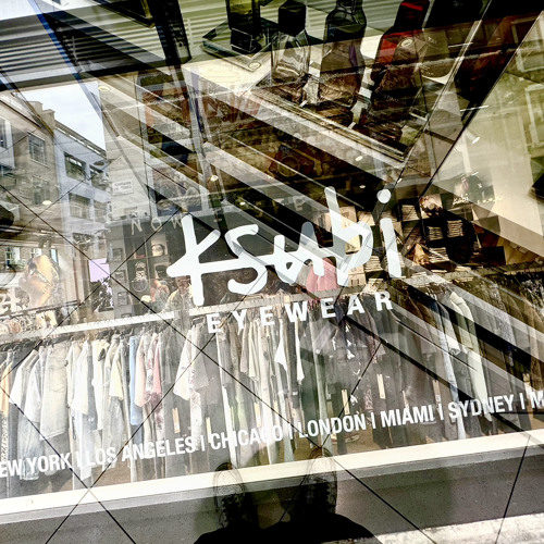 full of myself w/ aftrr & calder (curtains, recyclebin, kurse11)