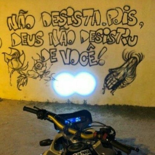 MC Paulin Da Capital - Eu To Junto Com Deus (VideoClipe)(MP3_160K).mp3