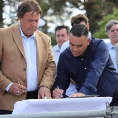 Enrique Rossi-Weretilneck y Rossi anunciaron más obras para Cinco Saltos