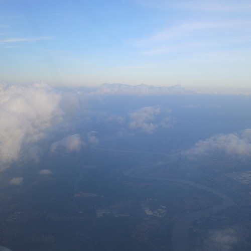 Thôi Đừng Chiêm Bao (Nam Con Remix) - Quốc Thiên  Thoáng rơi nhẹ hạt mưa làm đôi vai anh ướt lạnh -