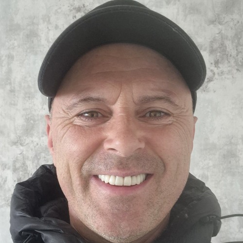 ZNs - Ion Fenix - Weekend Starter Mix - April 2025