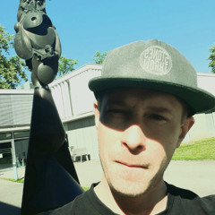 kai74 ~ creepy asylum (pzn cru) 🕷️🕸️🦴🎩🚬