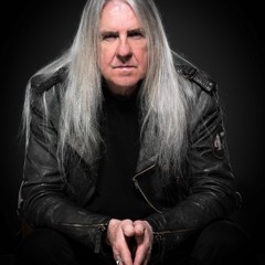 Saxon Unplugged And Strung Up