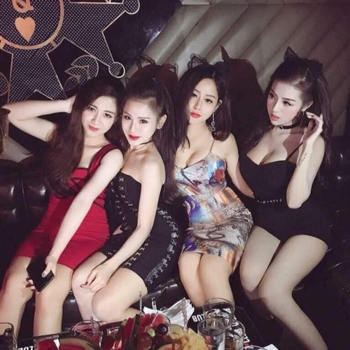 Mixtape Hello Feeling Ê Vol 5 - Tùng ChiVas ft Trung Híp.mp3