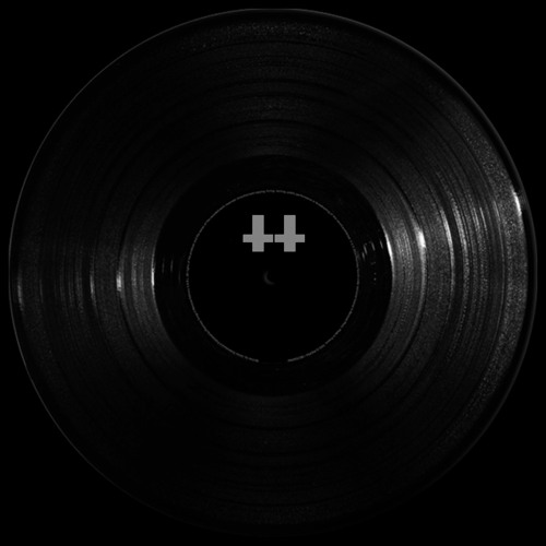 subfiltronik & bommer - planet droid (corrupted)
