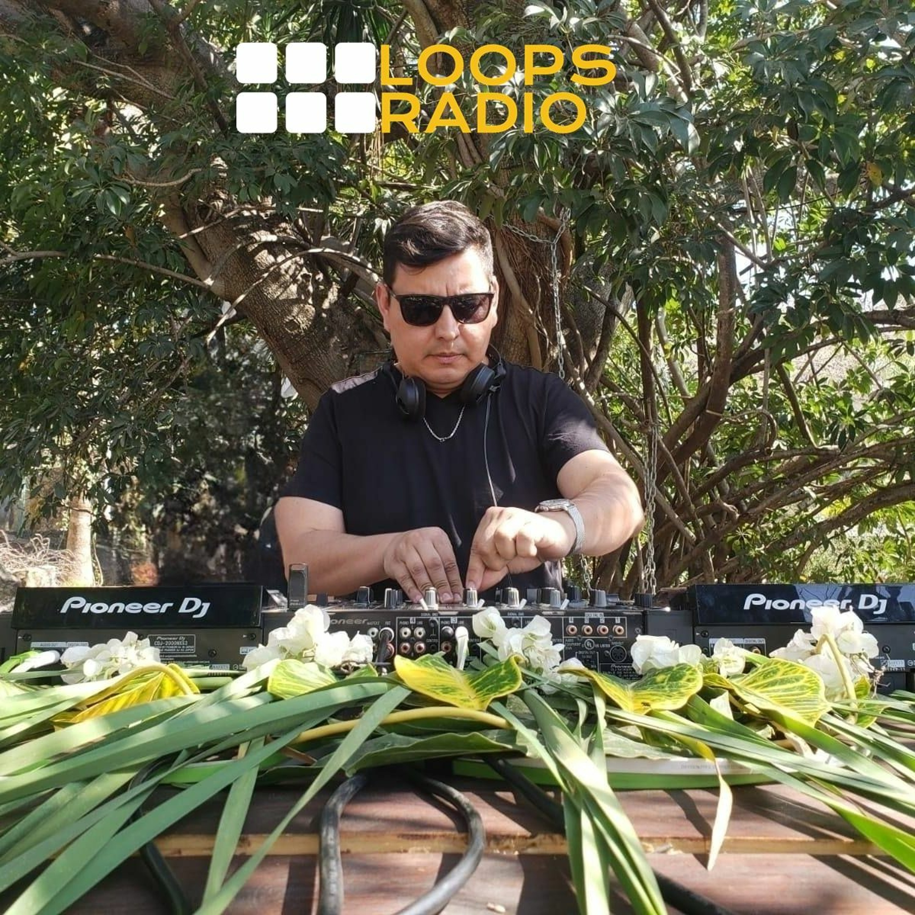 Play And Fresh - 5th Anniversary Progressive Night Episode 060 - Loops Radio Progressive