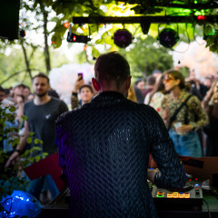 Wölkchen & Liebe - Simon Sono @ Dreist im Wald, 03. Mai 2025