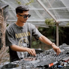 TONEBEAT|AN OUTSIDE EXCLUSIVE SESSION