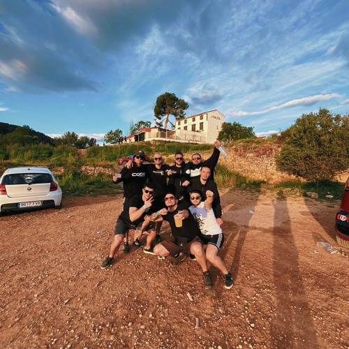 UN BAKALA ANDA SUELTO V1