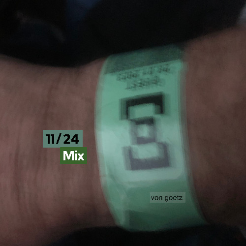 11/24