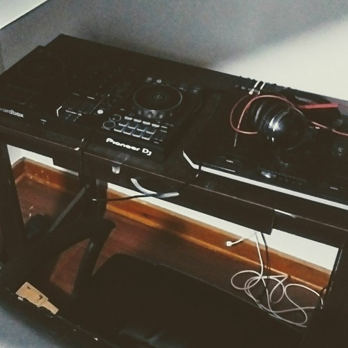 "From Under My Desk" - an r/classictrance mix comp submission