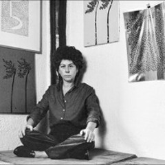 Jolanda Insana - "L'ultima parola non è detta” da La stortura, 2002. Lettura di Maria Luisa Vezzali