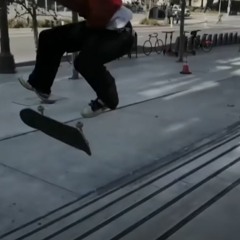 ⸸