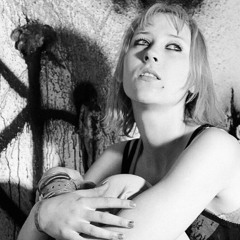 Wendykurk - I Am a Peach Live