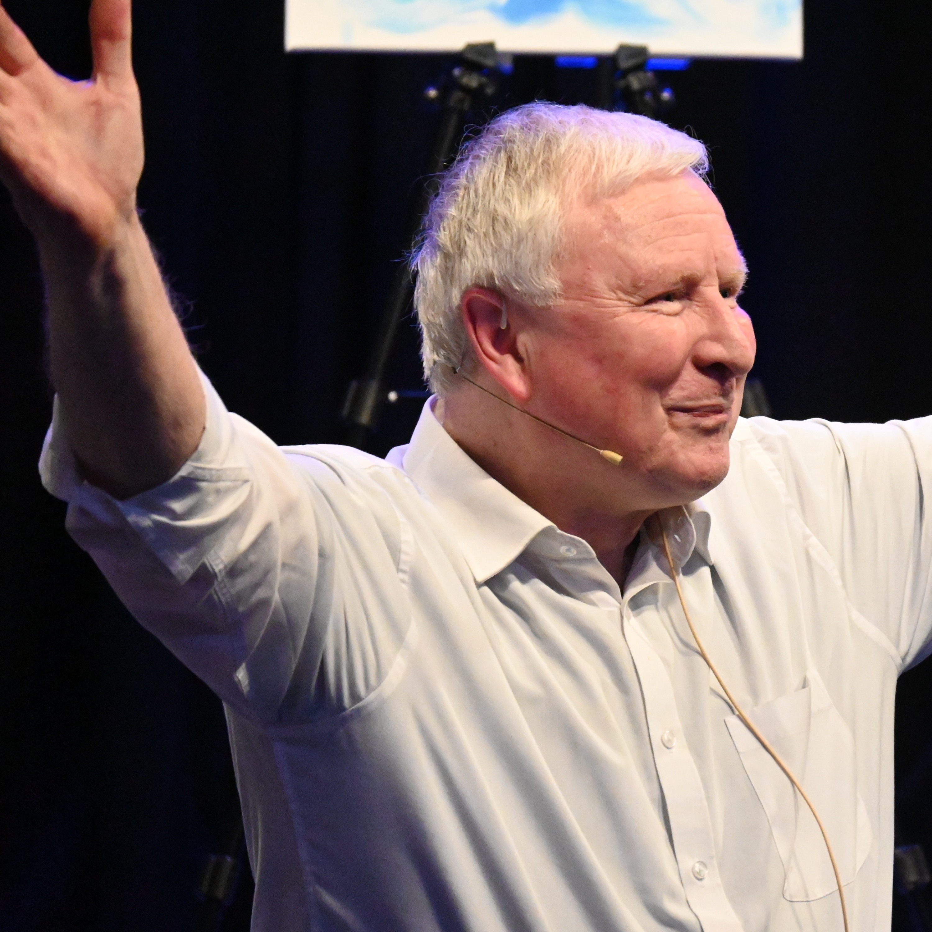 Walking in both Love and the Gifts of the Spirit (David Lamb) episode artwork