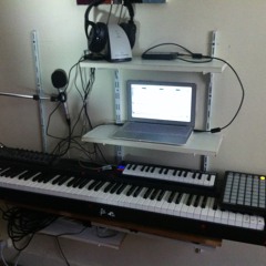 Au Travers V 2 (ABLETON original short movie soundtrack proposition number 2)