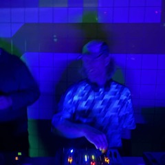GUEST MIXES