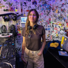 ANYWHERE ON EARTH with Renata Do Valle @ The Lot Radio 07-30-2025