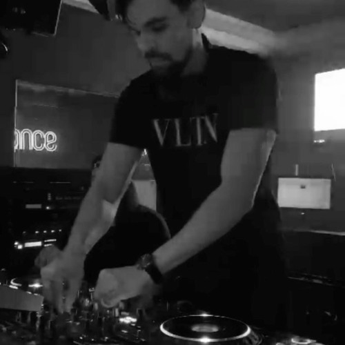 Alfonzo Nichell LIVE @Moondancemadrid [Madeye]