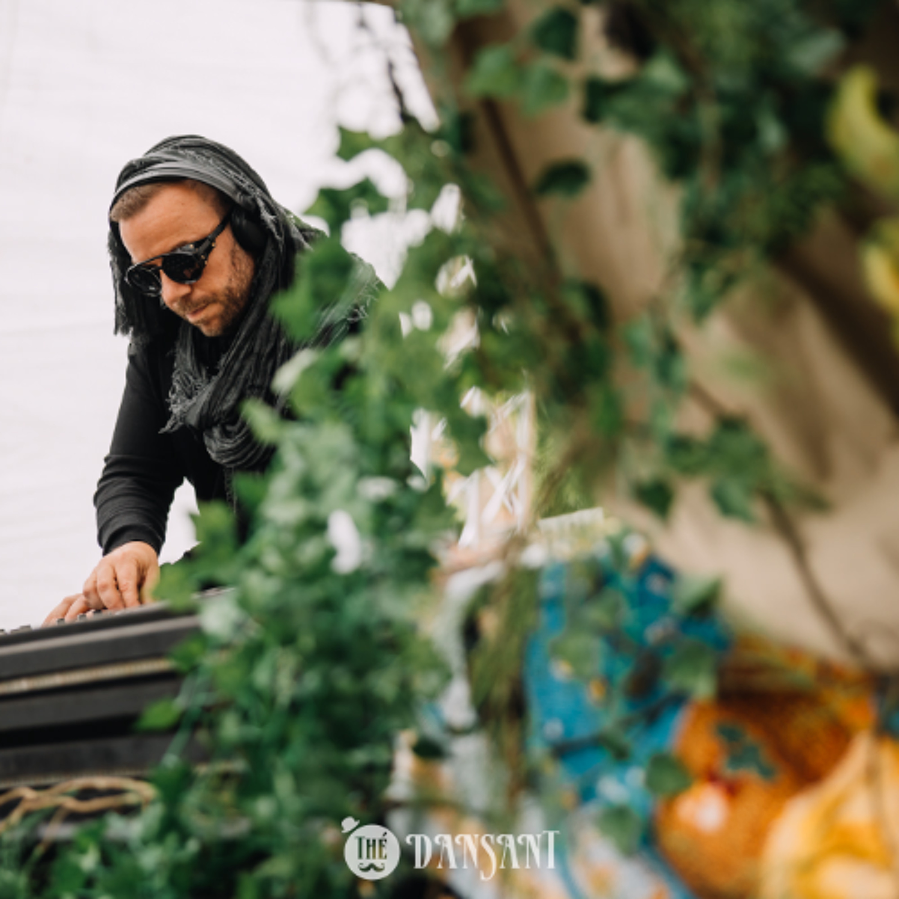 AAVA @ Thé Dansant Wicked Wonders (Villers Abbey)  Techno Courtyard episode artwork