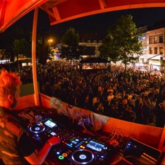 Calling for you at night