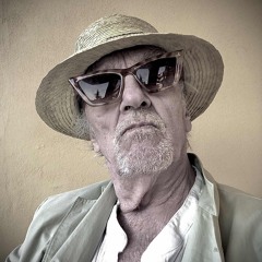 Halloween in the Suburbs.  ( Stevek )