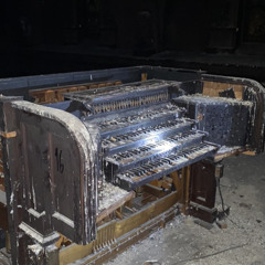 Can’t Give Up (FuxkLivingPoor) (EXCLU)