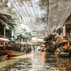 Floating market