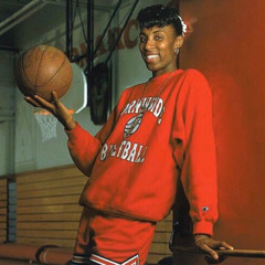 LISA LESLIE W/ NINOKIDFRANKENSTEIN
