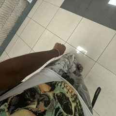 outta town (prod. ezzie)