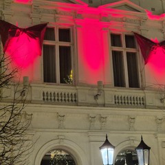 Christmas is calling