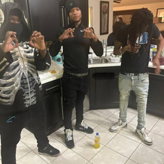 gloxxz - war + lilpxn5 (fuxkjaii)