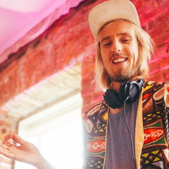 DJ Laika Wild & Cheerful DnB set with Saxophone by Anton